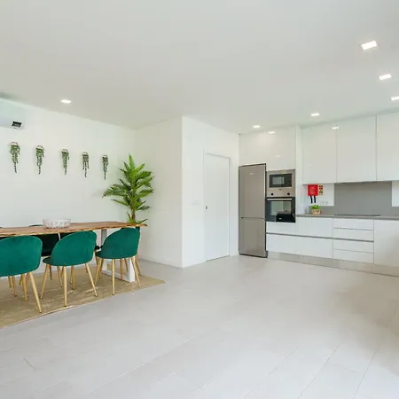 Bianca With Jacuzzi And Private Swimming Pool Villa *